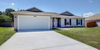 586 Southwest Laconic Avenue Gallery 3