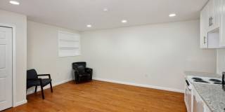 1333 PINE Street Gallery 6