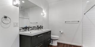 TERRELL HILLS TOWNHOUSE Gallery 23