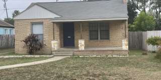 329 North 8th Street Gallery 1