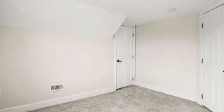 4 Bedroom Home Close to Downtown Gallery 10