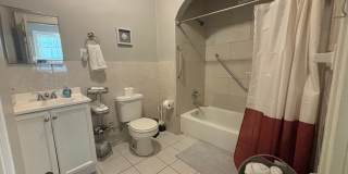 312 South Valentine Street Gallery 10