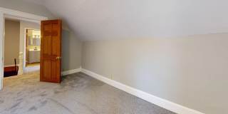 Madison/W.95th neighborhood : 3 bedroom/1 bath single family house available NOW. Gallery 81