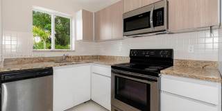 811 NW 3rd Ave Gallery 8