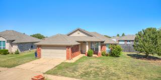Updated home in Edmond + 3 bed + 2 bath + Edmond Schools Gallery 1