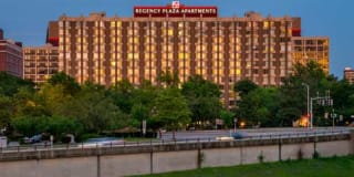 Regency Plaza Gallery 32