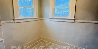 1110 Adams Street Gallery 19