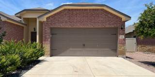 Luxury 3/2 Duplex in Seguin, Texas Gallery 1