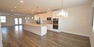44840 TIVERTON SQ Gallery 19