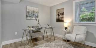 15 W Bellflower Gallery 19