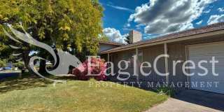 3 Bedroom 2 Bathroom Single Family Home With Great Outdoor Space!! Gallery 1