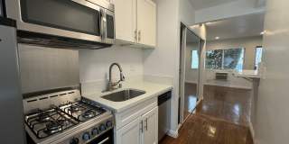 1215 Granville Ave. Gallery 20