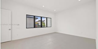 5718 Ashwood Cir W Gallery 53