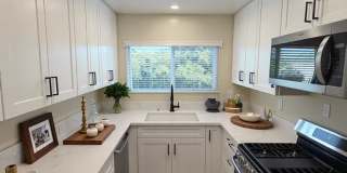 5826 5826 Gallery 12