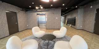 725 W Pratt Gallery 97