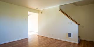 Updated Townhouse with Garage, Patio, DW, WD + FIREPLACE!! Gallery 3