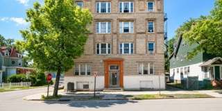 23 Harvard St Gallery 1