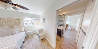 Short or Long Term Rental | ROOFTOP VIEWS! Gallery 13