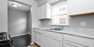 7820 South South Shore Drive Gallery 1