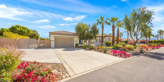 49392 Hohokam River Street Gallery 24