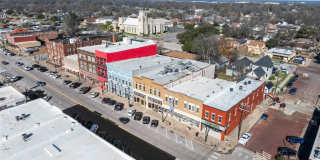 204 W Main Street Gallery 10