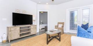 Windsor at Manhattan Gallery 41