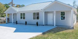 9105 Beach Drive Southwest Gallery 1