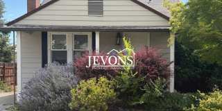 A charming and well-located single-family home in Yakima! Gallery 1