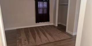 4372 Valley View Gallery 8