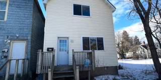 AVAILABLE JUNE 1st - 3 Bed, 1 bath House! Gallery 1
