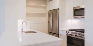 180 Montague Gallery 8
