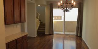 Rancho Coronado / Discovery Hills San Marcos Townhome- CSUSM Close Gallery 1