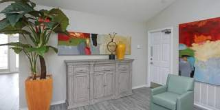 733 West Gallery 5