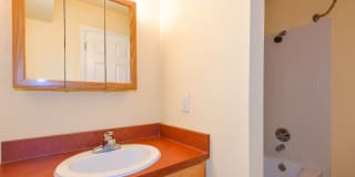 Madison Avenue Apartments Gallery 15