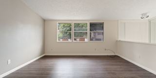 Spacious & Central: 1,900 Sq. Ft. Bremerton Home with Large Workshop Gallery 8