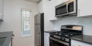 The Village at Del Mar Heights Gallery 31