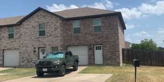 1401 North Columbia Gallery 1