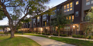Midway Row House Gallery 26