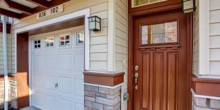 2 Bedroom 2.5 Bathroom with 2 Tandem Car garage ~ Convenient Cedar Mill Location Near St. Vincent Medical Center, Nike and Intel! Gallery 3