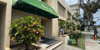 2 Bedroom / 2 Bath / 1 Parking at Kapiolani Royale Condominium Gallery 16