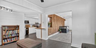 308 SE 2nd Street Gallery 16