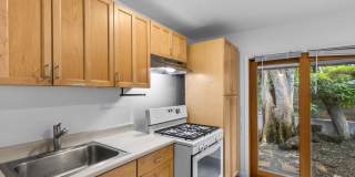 Kai Nani Living: Poolside Privacy Across from Waialae Country Club Gallery 20