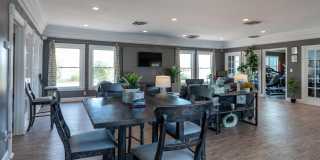 Lakeview Apartments & Townhomes Gallery 16