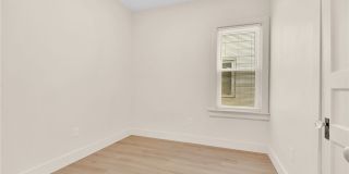 2206 Main Street Gallery 30