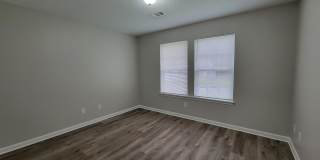7025 Stoneridge Drive Gallery 12