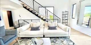 11326 Victory Boulevard Gallery 4