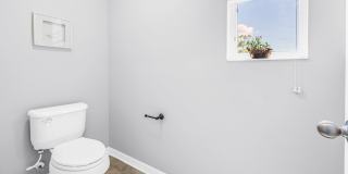 4/3/2 HOME IN EDINA GARDEN OF EDEN Gallery 39