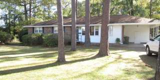 3 Bedroom, 1 Bath brick home on large fenced lot Gallery 1
