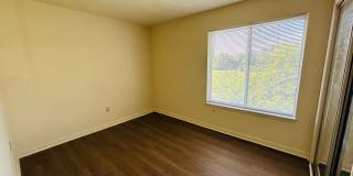 3 Bedroom 2 Bath Condo Gallery 17