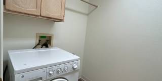 3 bedroom 2 bath In The Heart of Eagle Gallery 23